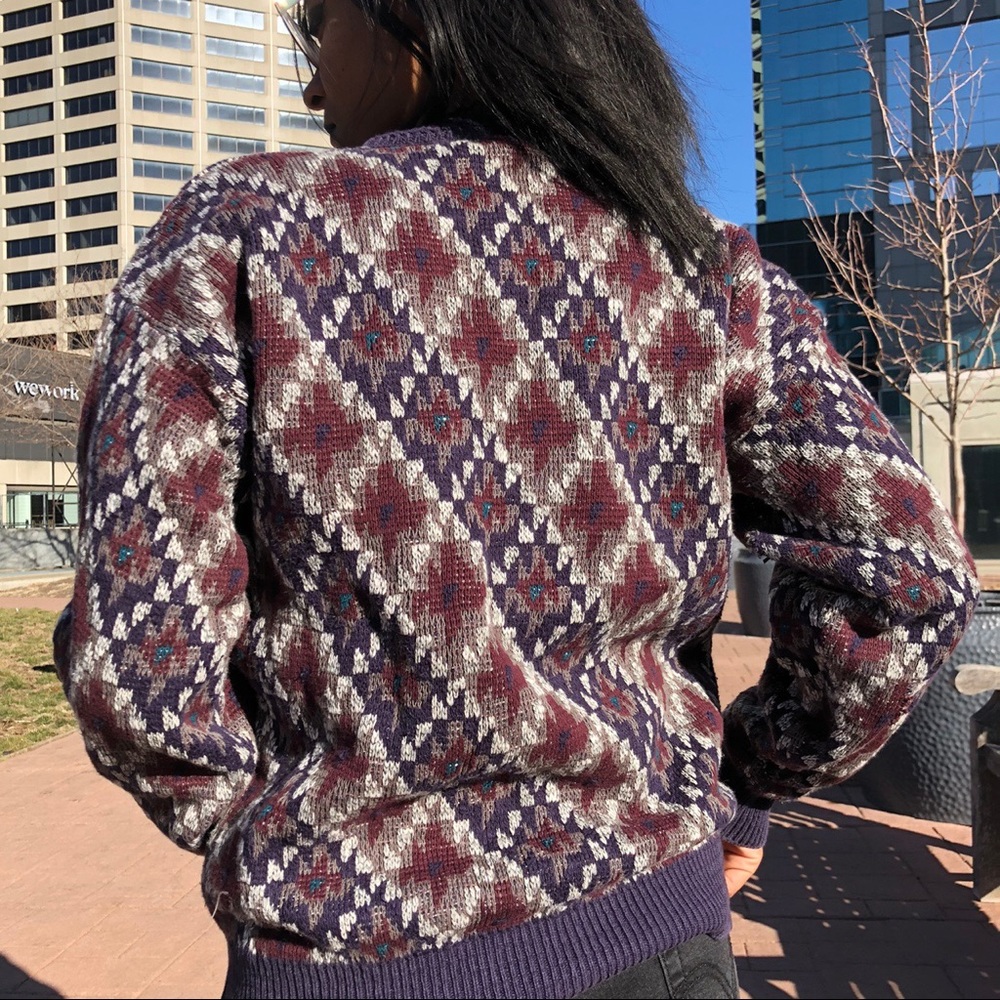 Patterned Sweater - Picture 4 of 4